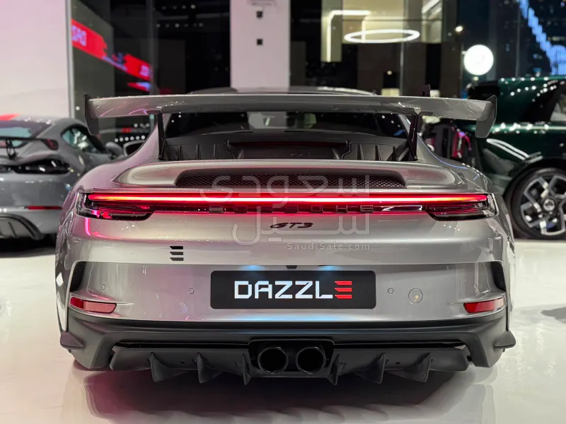 2024 بورش 911 كاريرا جي تي 3