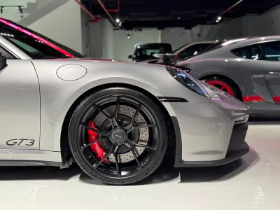 2024 بورش 911 كاريرا جي تي 3