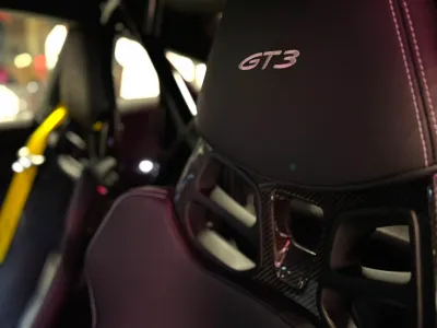 2024 بورش 911 كاريرا جي تي 3