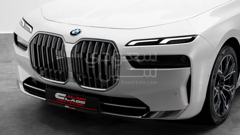 2023 بي ام دبليو الفئة السابعة 735أي