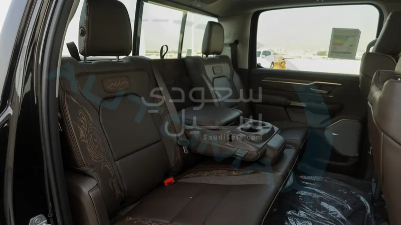 2026 دودج رام 1500 لونج هورن