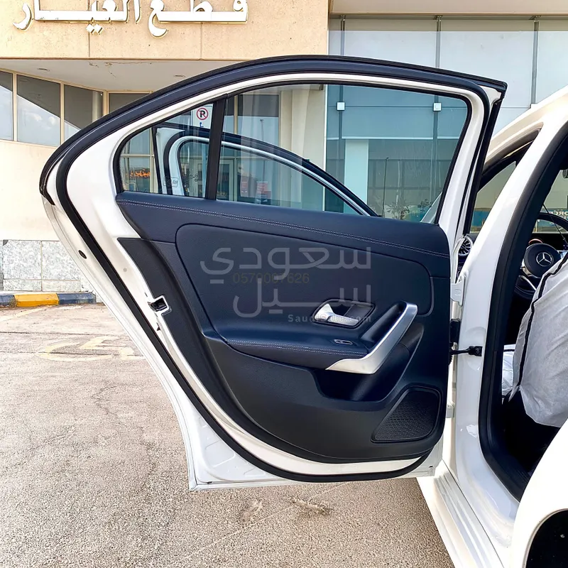 2021 مرسيدس - بنز أي 200 أي إم جي