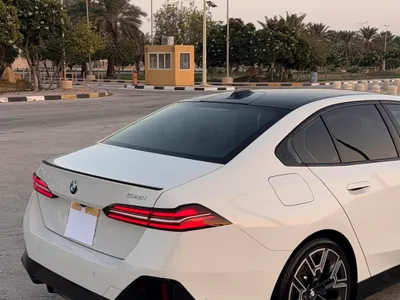 2024 بي ام دبليو الفئة الخامسة 520 أي