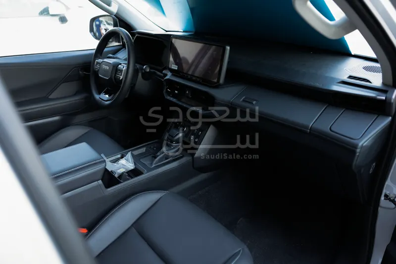 2027 تويوتا هاي لوكس اوف رود