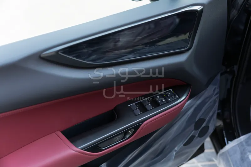 2026 لكزس إن إكس 350
