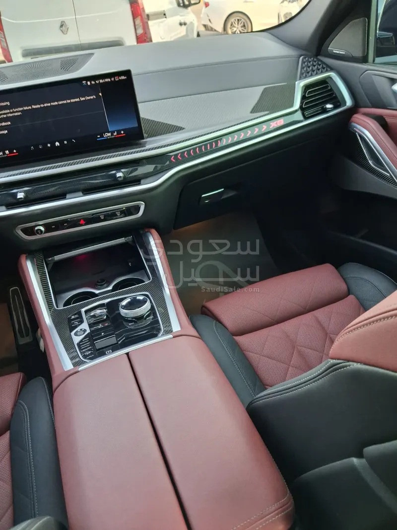 2024 بي ام دبليو الفئة اكس 6
