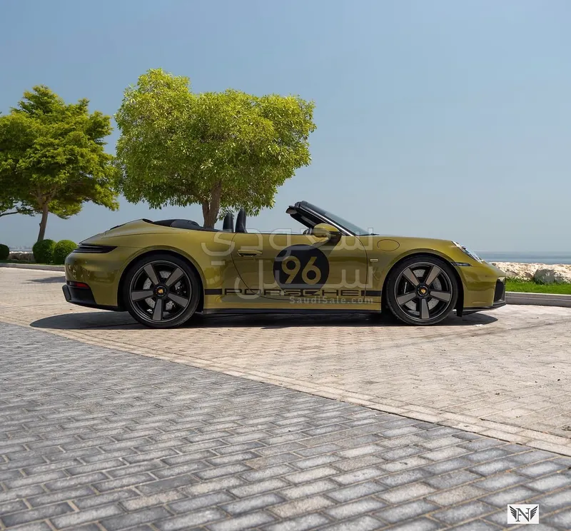 2025 بورش 911 كاريرا
