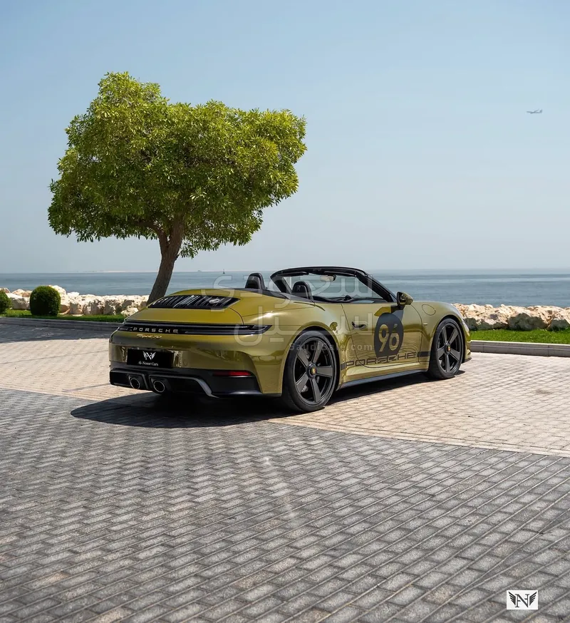 2025 بورش 911 كاريرا