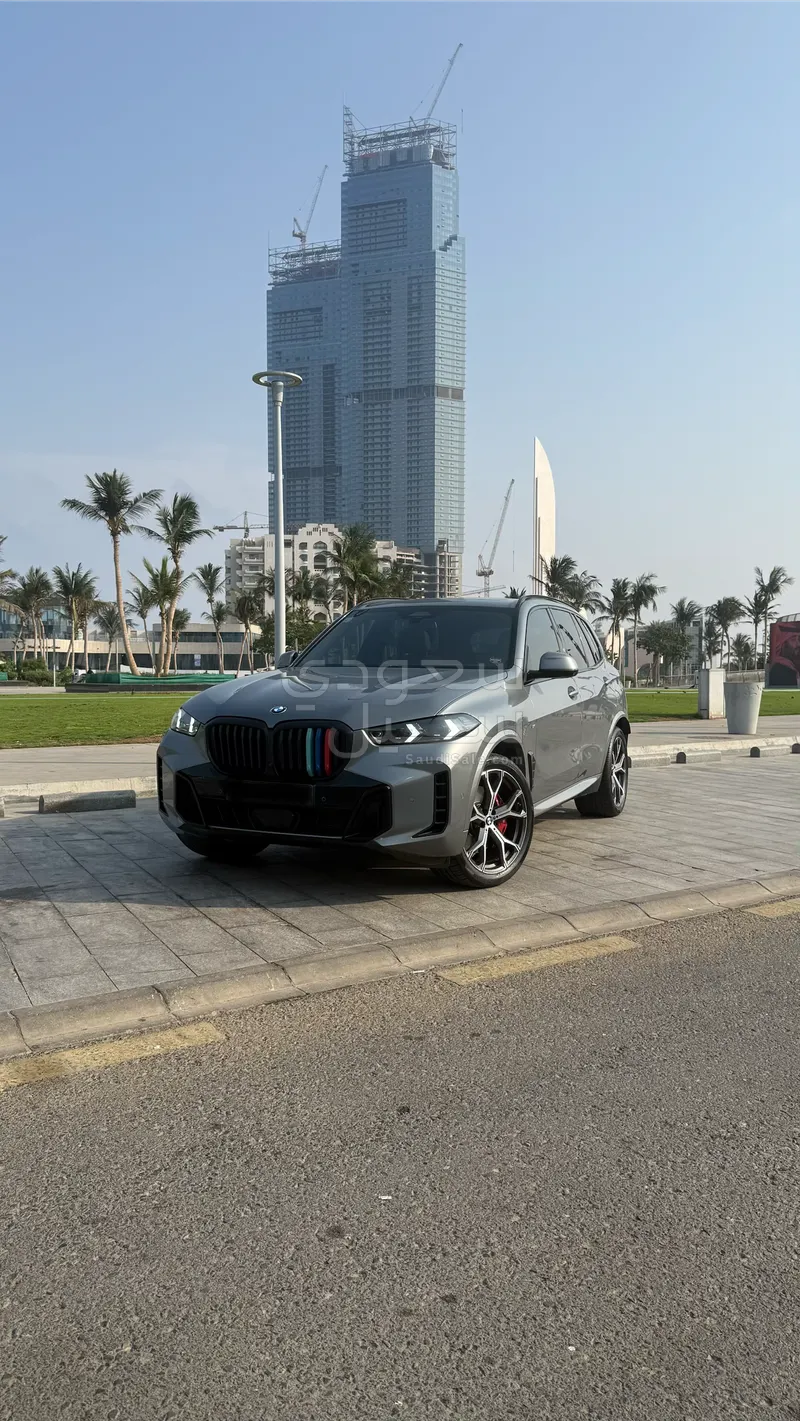2024 بي ام دبليو الفئة اكس 5 إم كت