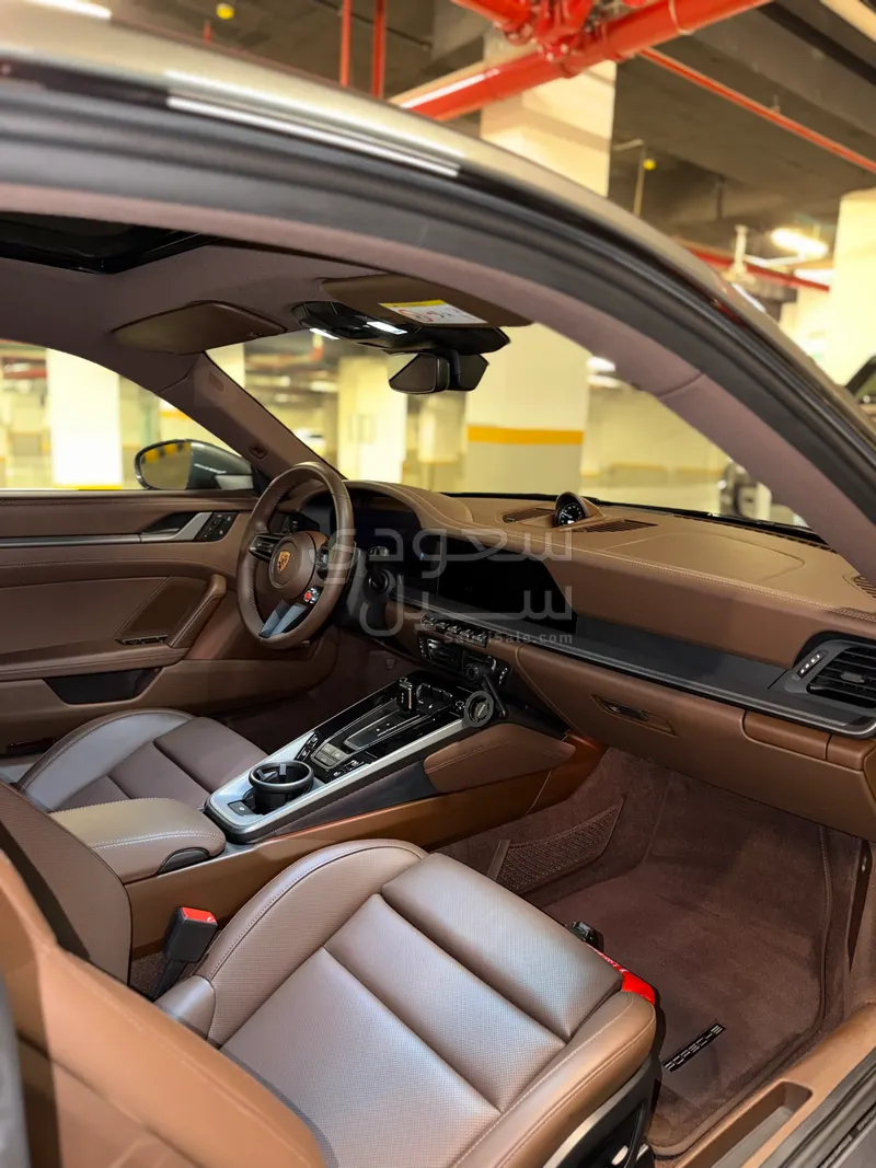2026 بورش 911 كاريرا