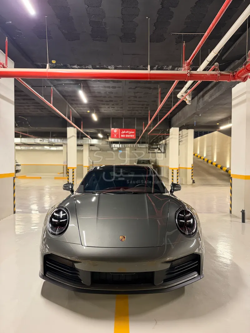 2026 بورش 911 كاريرا