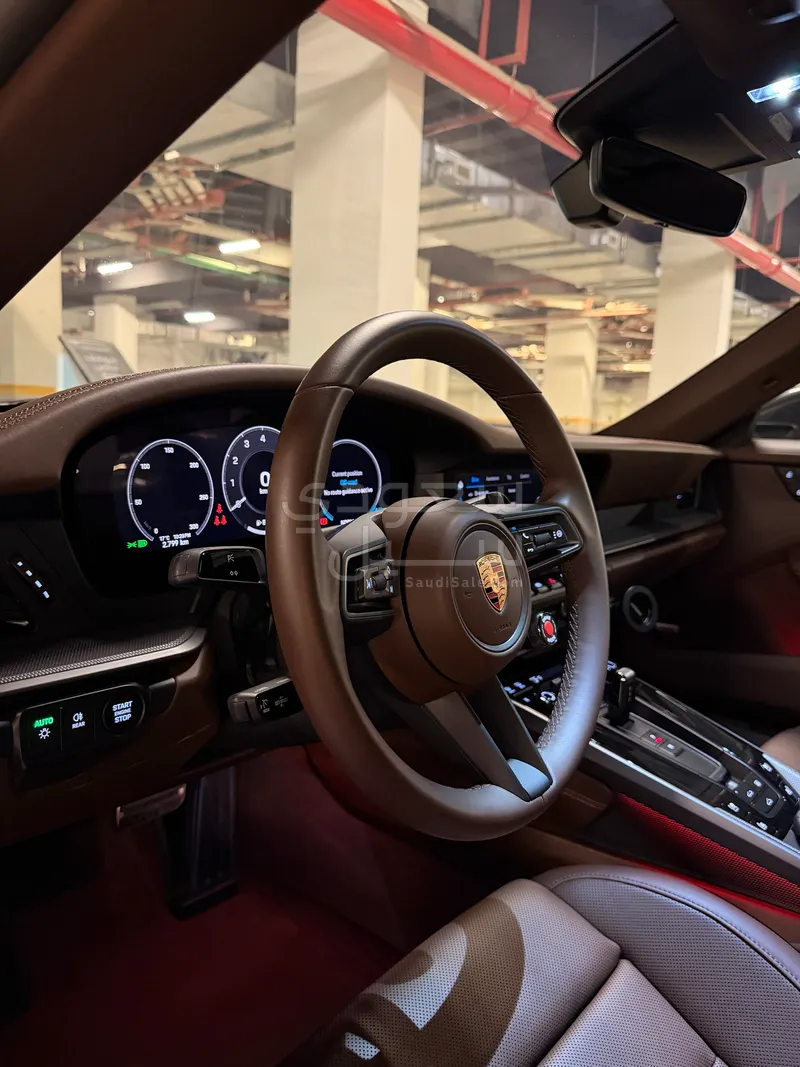 2026 بورش 911 كاريرا