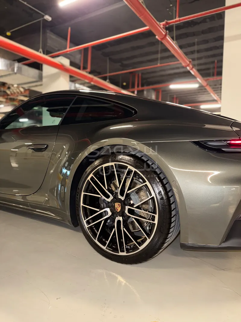 2026 بورش 911 كاريرا