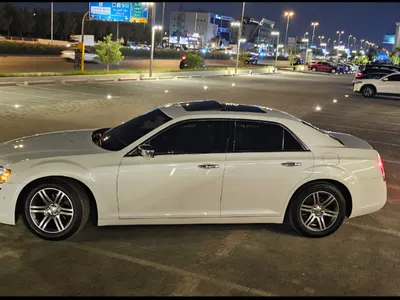 2012 كرايسلر 300 ليميتد