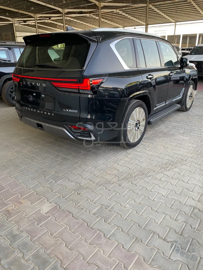 2026 لكزس إل إكس 600 BB