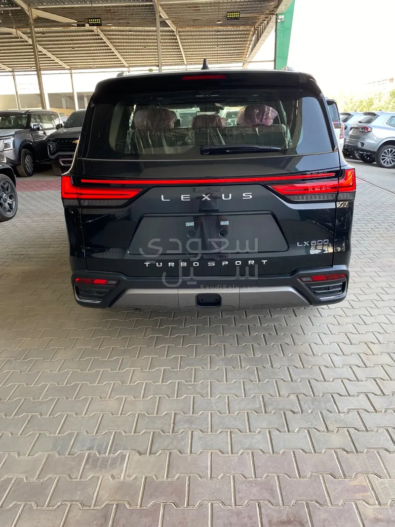 2026 لكزس إل إكس 600 BB