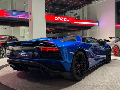 2019 لمبرجيني افنتادور رودستر