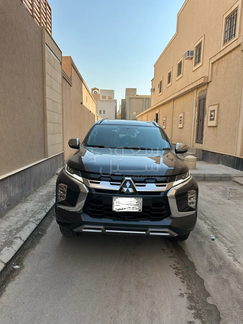 2024 متسوبيشي باجيرو سبورت