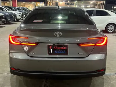 2025 تويوتا كامري ال اي