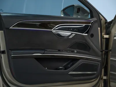 2020 اودي اي 8 ال 60 تي اف اس اي