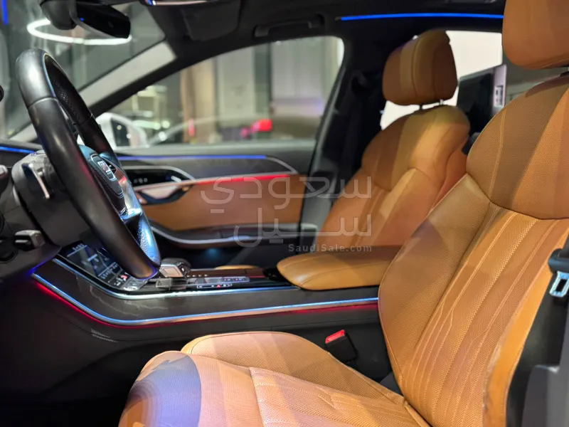 2024 اودي اي 8 ال