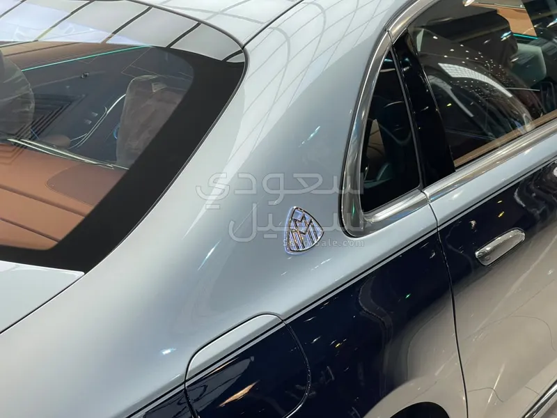 2027 مرسيدس - بنز إس 580 مايباخ