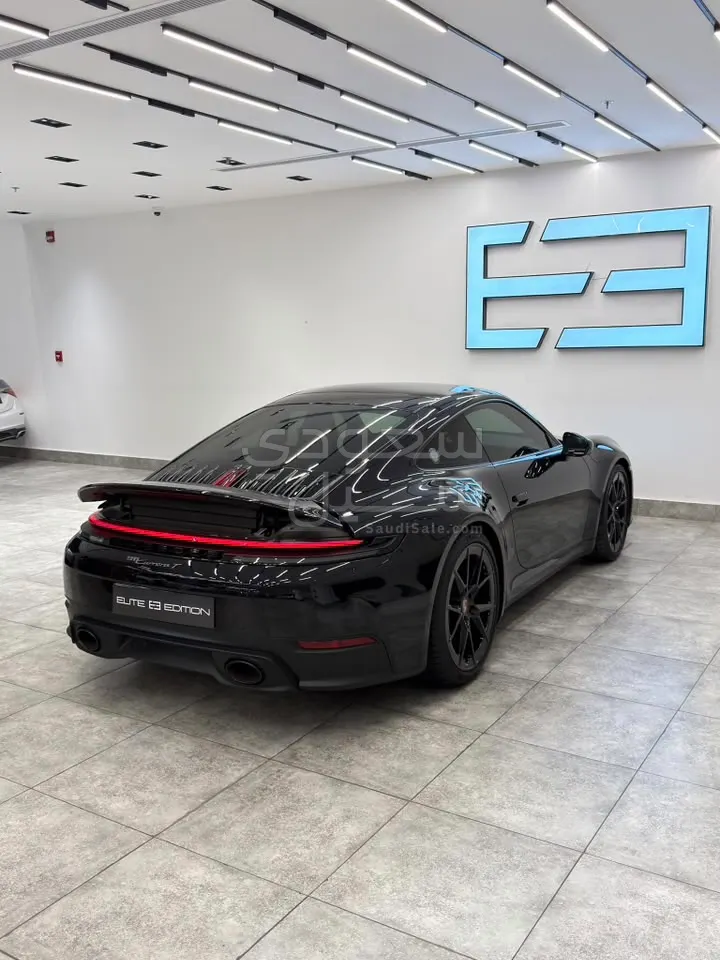 2026 بورش 911 كاريرا تي