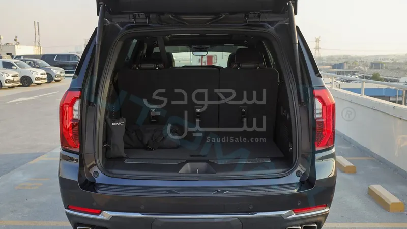 2025 جي ام سي يوكون اي تي 4