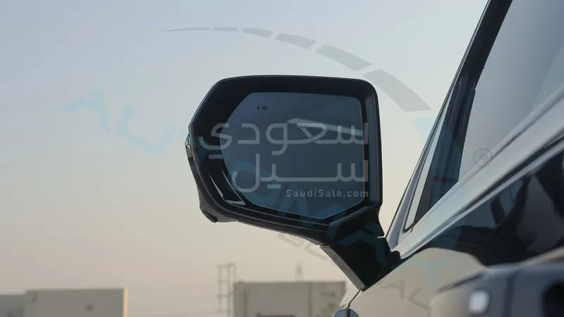 2025 جي ام سي يوكون اي تي 4