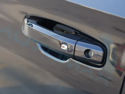 2025 جي ام سي يوكون اي تي 4