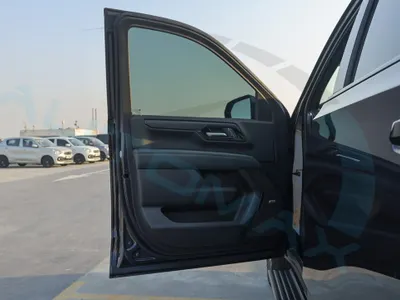 2025 جي ام سي يوكون اي تي 4