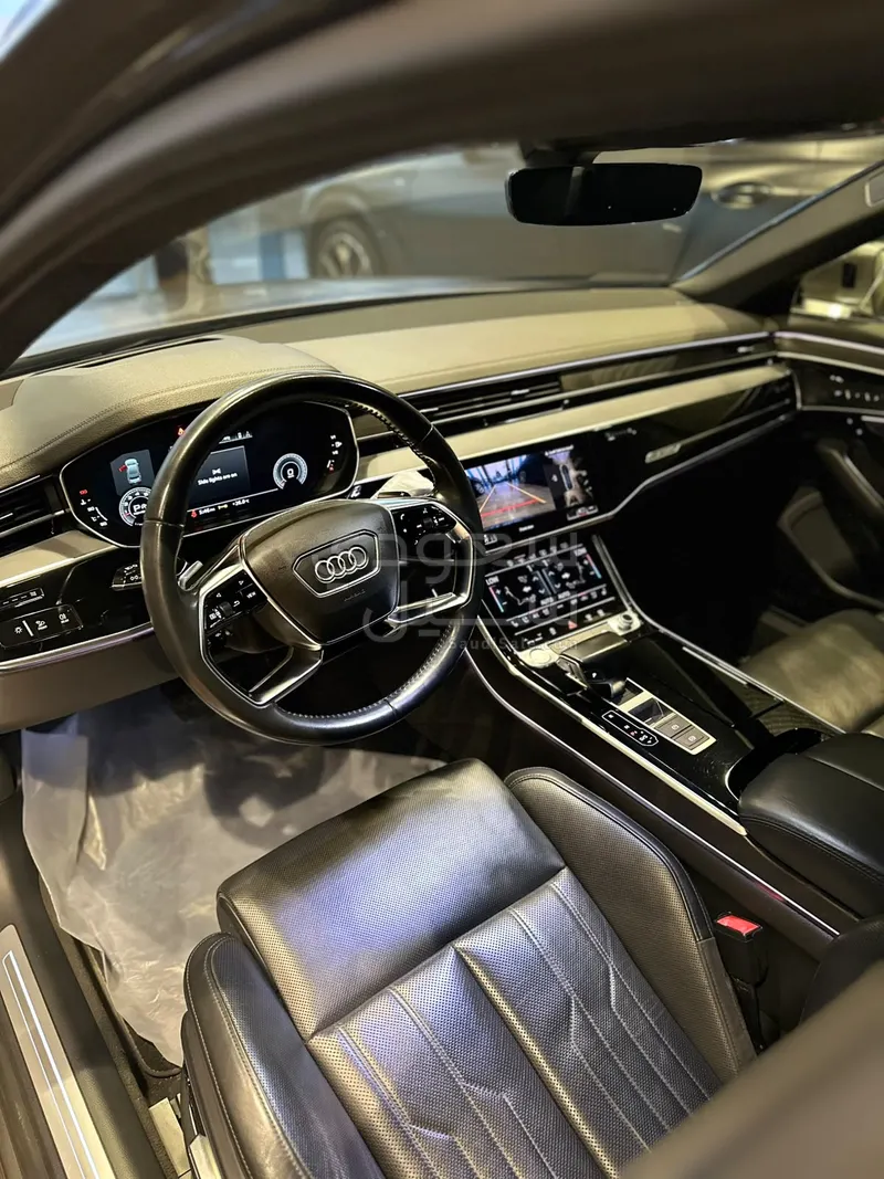 2019 اودي اي 8 ال