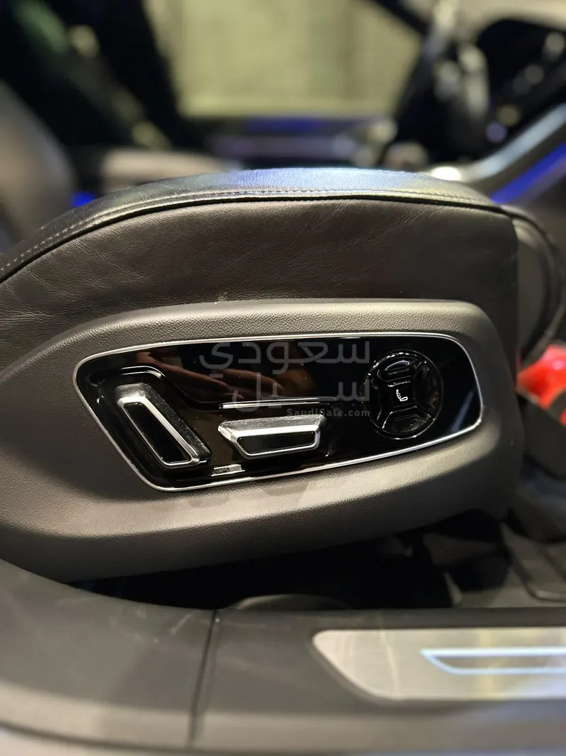 2019 اودي اي 8 ال
