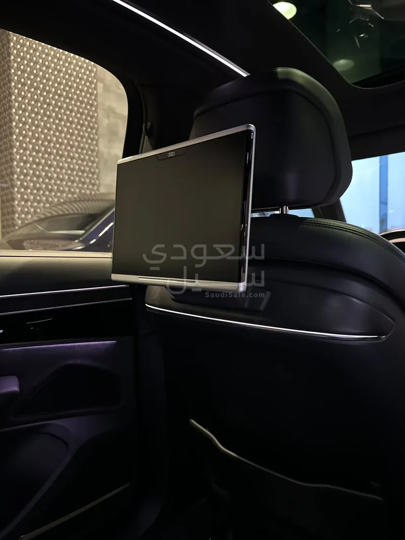 2019 اودي اي 8 ال