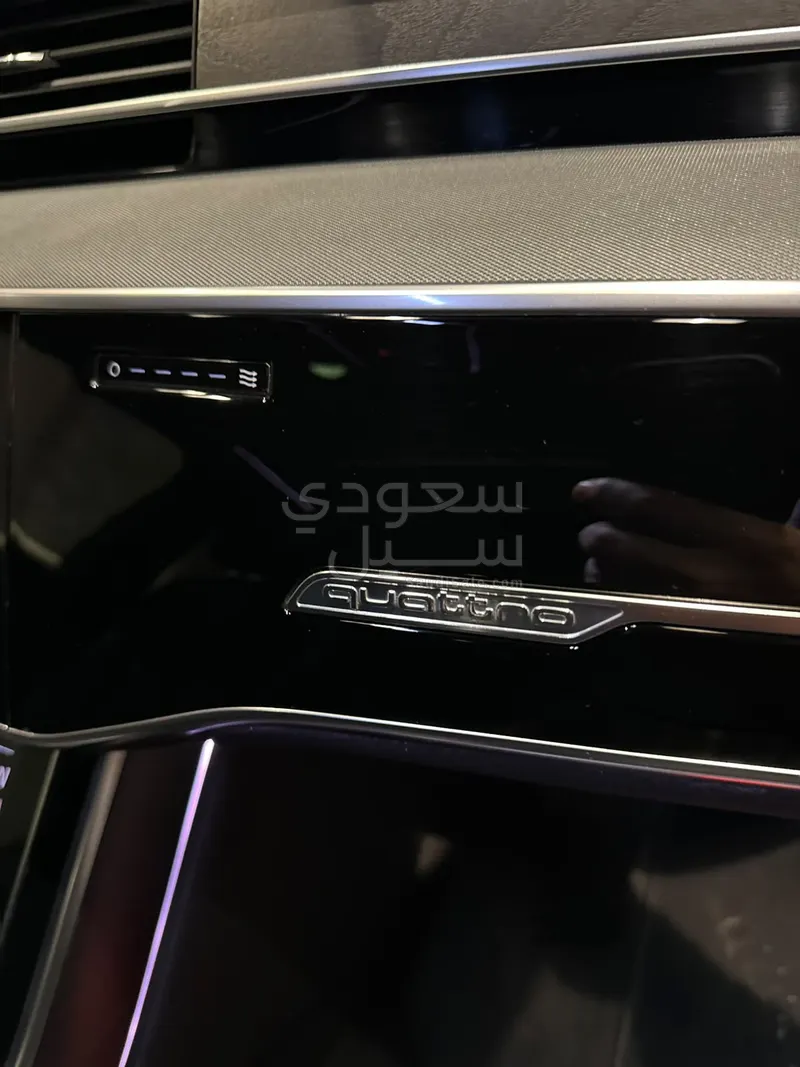 2019 اودي اي 8 ال