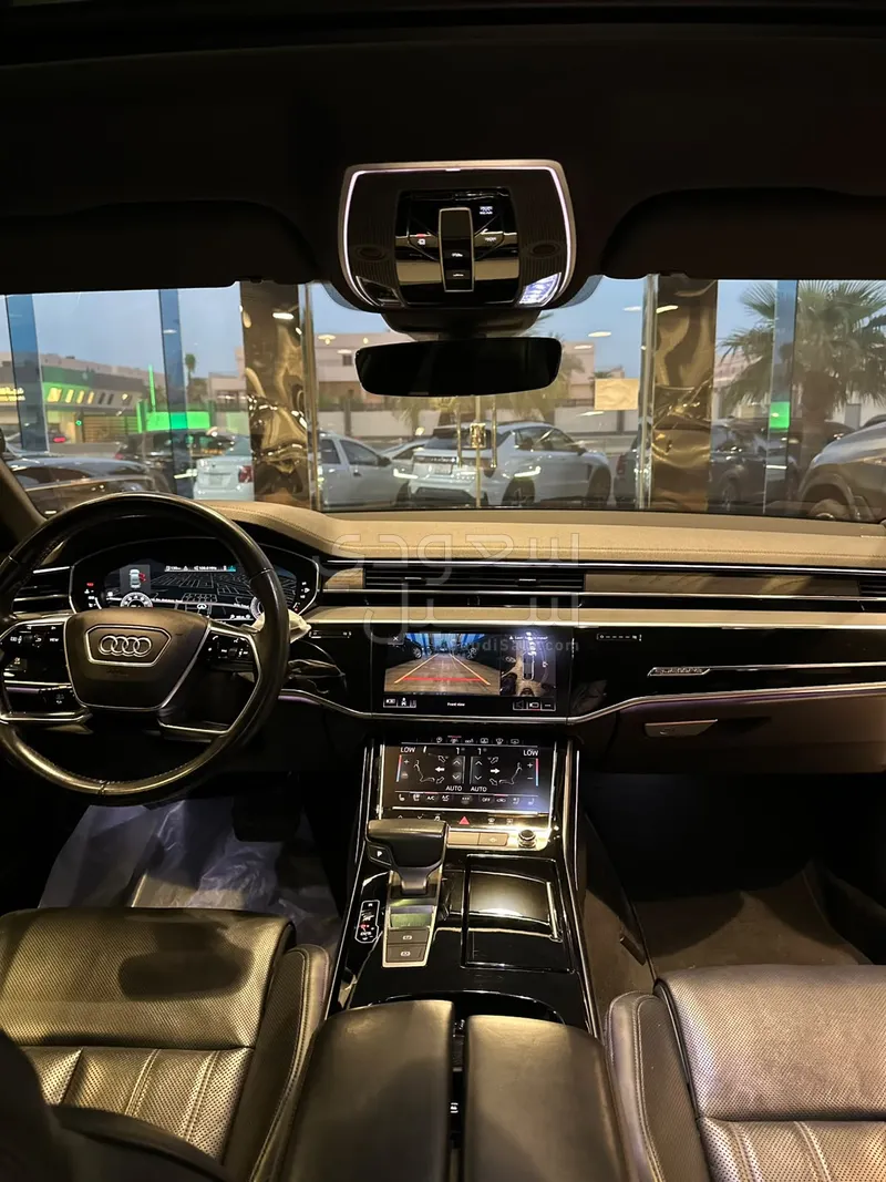 2019 اودي اي 8 ال