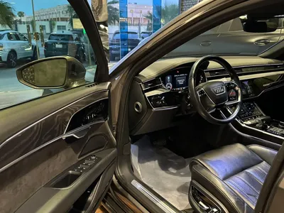 2019 اودي اي 8 ال