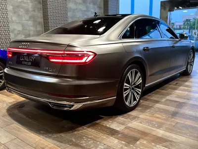 2019 اودي اي 8 ال