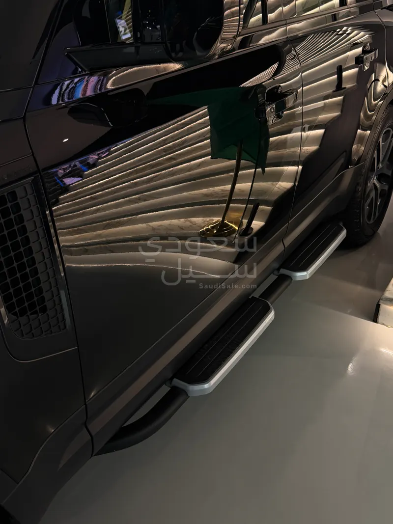 2024 لاند روفر ديفيندر 110 اتش اس اي