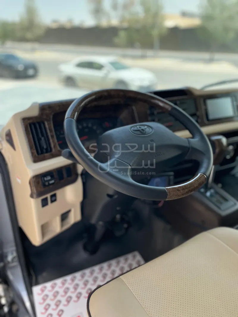 2024 تويوتا كوستر
