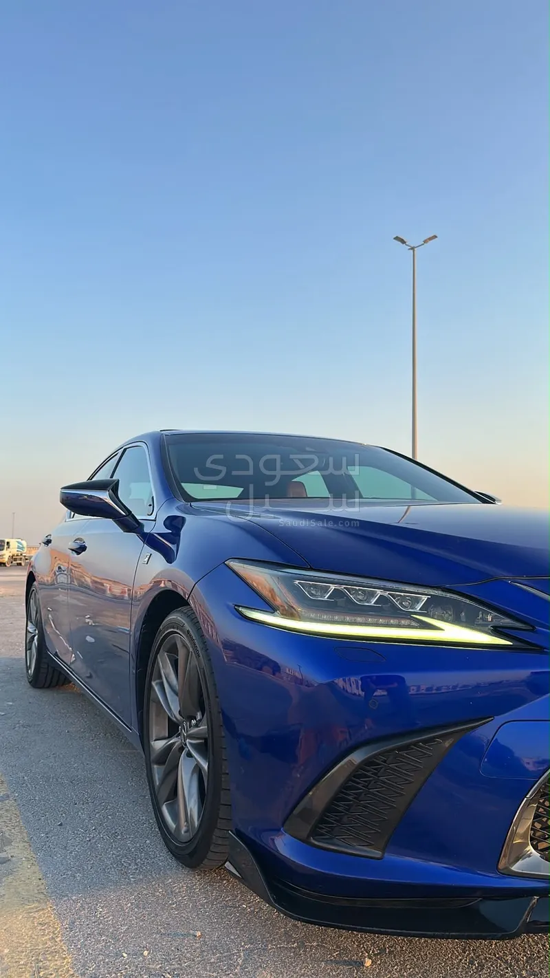 2019 لكزس إي إس 350 اف سبورت