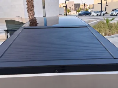 2024 تيسلا سايبر تراك