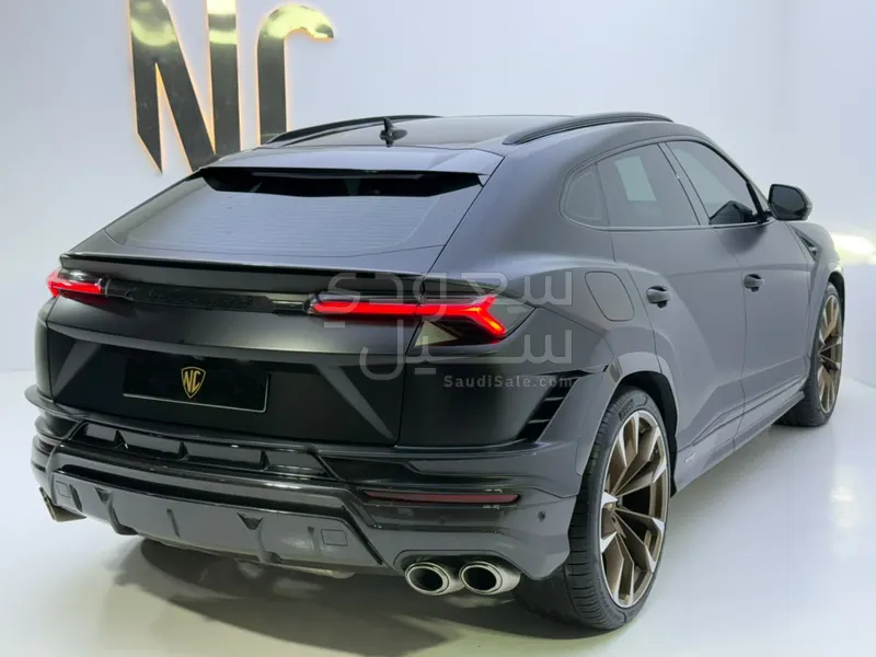 2023 لمبرجيني اوروس اس