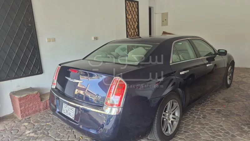 2014 كرايسلر 300