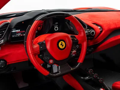 2019 فيراري بيستا 488