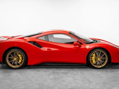 2019 فيراري بيستا 488