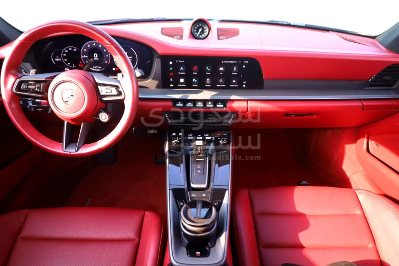 2025 بورش 911 كاريرا