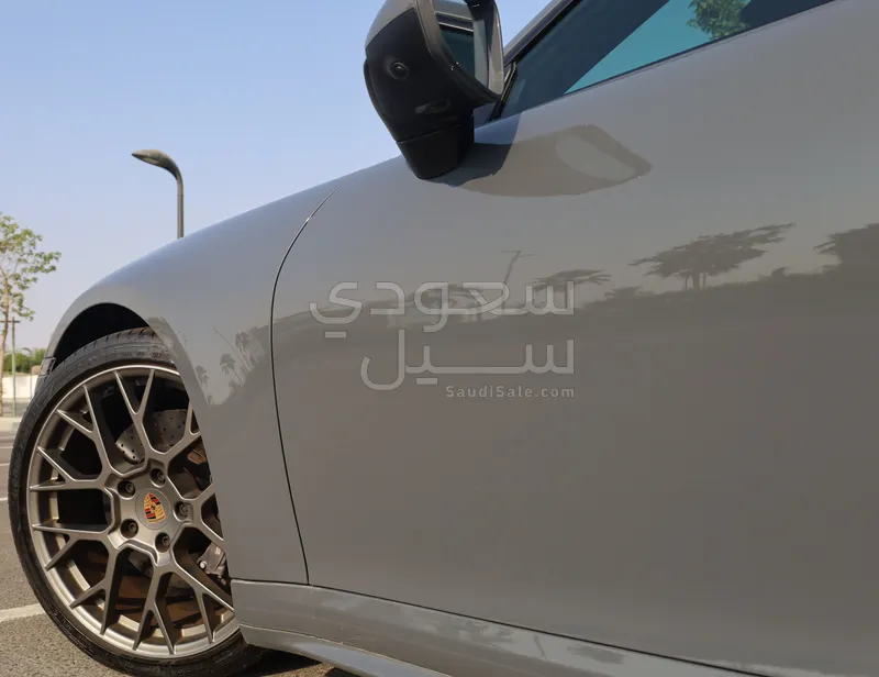 2025 بورش 911 كاريرا