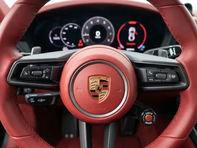 2025 بورش 911 كاريرا