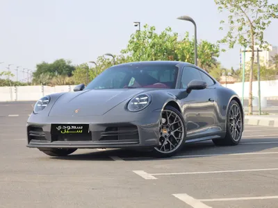 2025 بورش 911 كاريرا